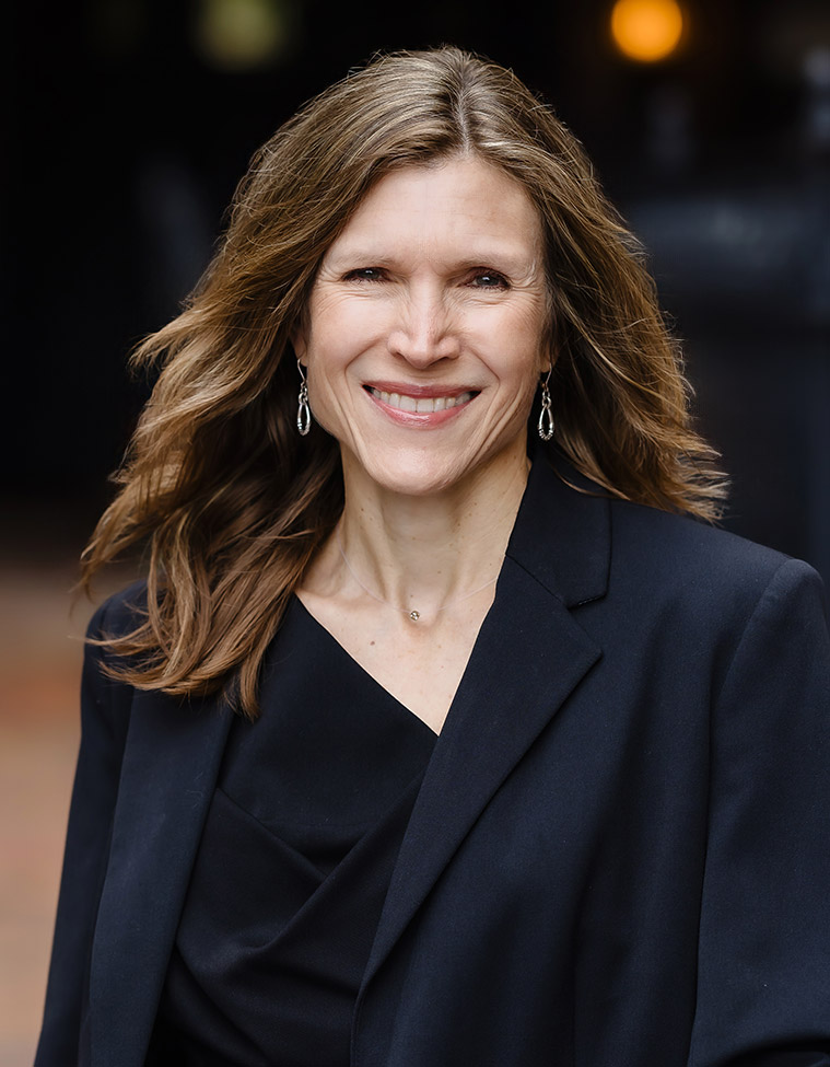 Lisa Regan - Family Law Paralegal, IL